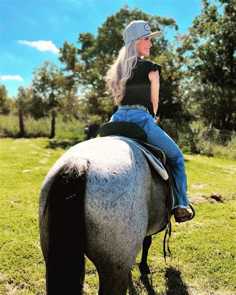 G0ldchaincowgirl Nude