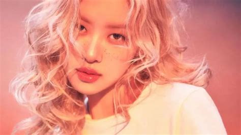 Rosé新歌《APT》火遍全网，新专辑讲述“糟糕的20年代”_腾讯新闻