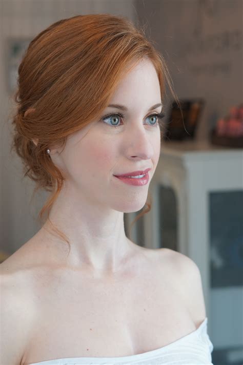 Natural And Organic Wedding Inspiration | Wedding makeup redhead