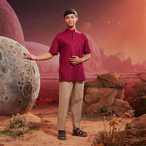 Kurta E - Burgundy - Bulan Bintang Malaysia