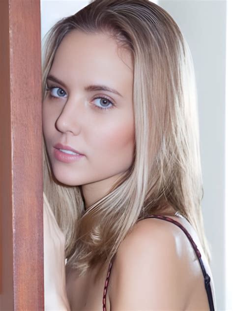 Katya Clover (Model) Age, Height, Weight, Wiki, Biography, Career