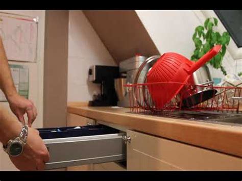 как снять выдвижной ящик (шуфлядку) кухни икеа ikea в германии - YouTube