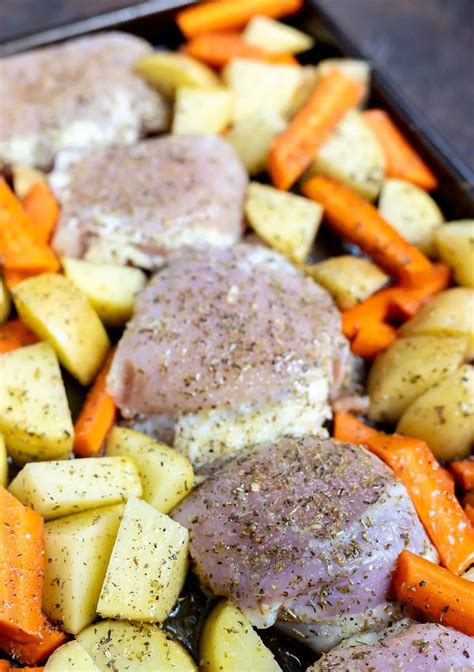 BAKED BONELESS CHICKEN THIGHS Potatoes + Carrots - WonkyWonderful