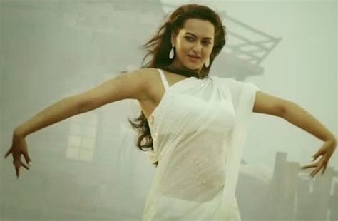 Sonakshi Sinha Sexy Saree Wallpapers In Boss Movie ~ My 24News and ...