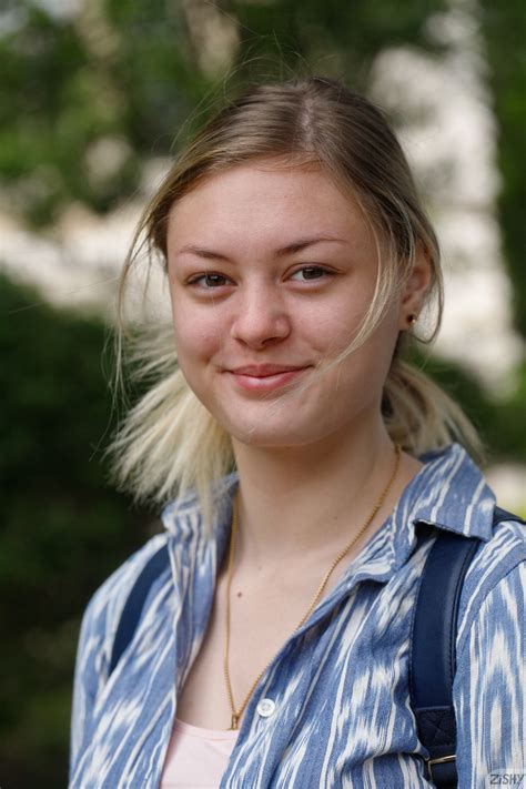 Amber Moore Christian Campus Review - Zishy