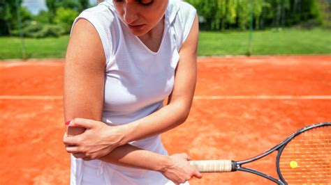 Tennis Elbow: Causes, Symptoms, and Treatments - Texas Pain Experts