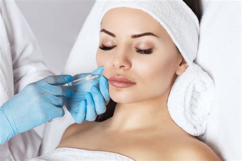 Can You Slow the Wrinkle Process by Starting Botox Early? - Kintsu