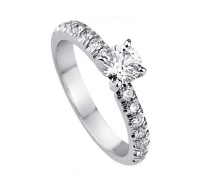 Кольцо с бриллиантами | Engagement rings, Rings, Diamond