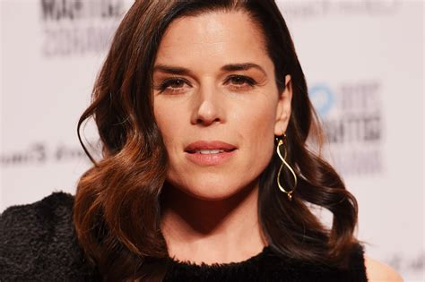 Neve Campbell Schreit