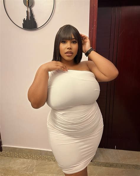 Njideka Achilonu | Clearing my gallery 🥰 | Instagram