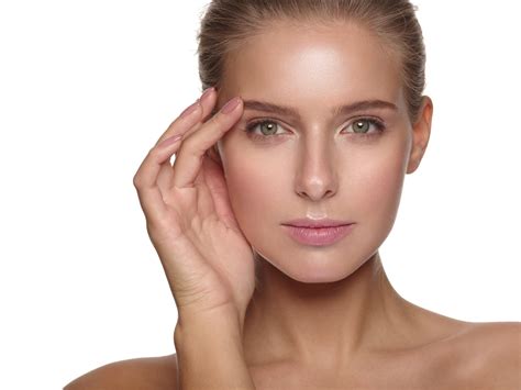 How BOTOX Helps with Eyelid Lifting and Brow Shaping, Lūx MD