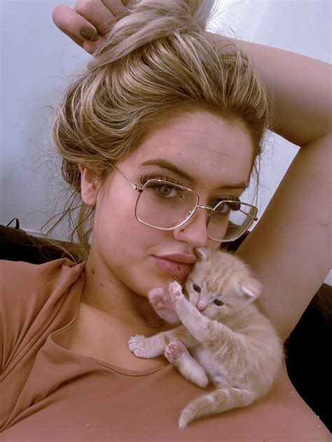 Lizzy Jade Groombridge