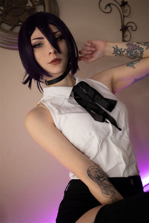 Reze Cosplay Set - Frailu. 12 HD Cosplay Photos (Uniform)