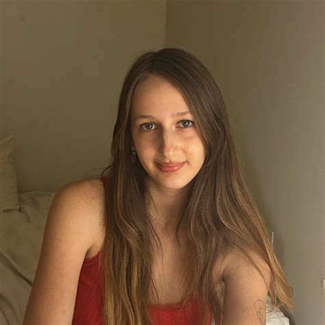 @gabbyisvegan | FanFix