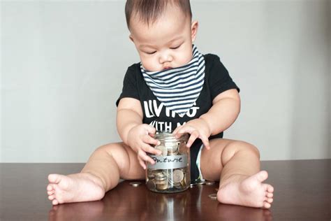 pregnancy newborn    moments  motherhood