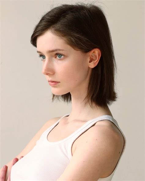 Savanna Blade : r/whitetanktops