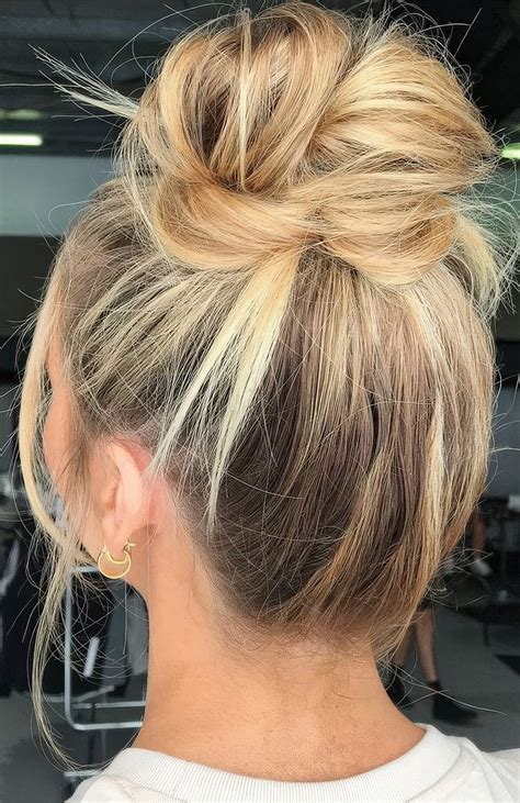 Creating a messy updo in seconds is actually very easy to learn 25