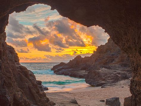 Anonib Hawaii: Beyond The Beaches – Uncover The Island's Hidden Wonders Image 1