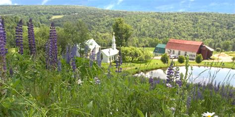 Best Vermont Couples Romantic Weekend Getaways & Retreats