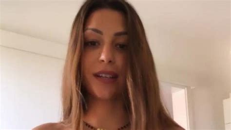In Unterwäsche: Bachelor-Inci liebt ihren After-Baby-Body