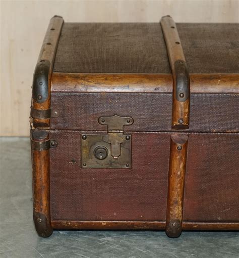 ANTIQUE ViCTORIAN LEATHER ELM and CANVAS STEAMER TRUNK CHEST COFFEE