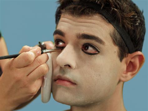 Goth Makeup Tutorial - Mugeek Vidalondon