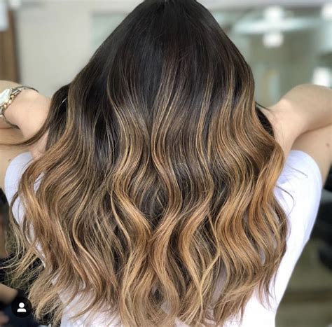 Luzes No Cabelo Para Morenas - Luzes cobre | Cabelo com poucas luzes, Cabelo morenas, Luzes cabelo médio