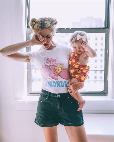 Кто такие Insta-мамы и зачем они это делают?