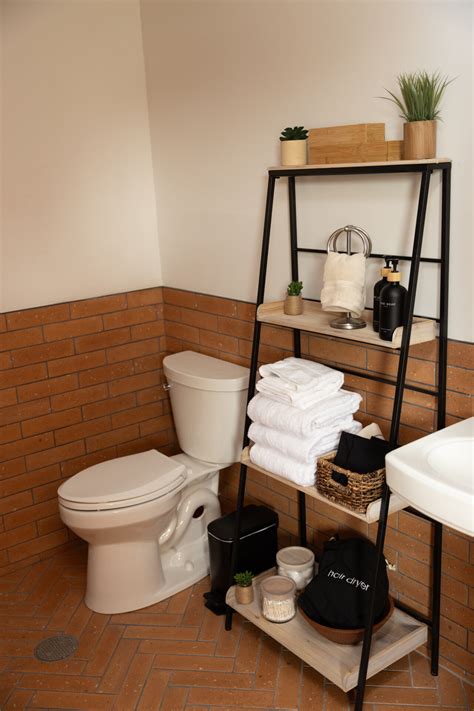 San Antonio Zoo Overnight - Stay at Spekboom Lodge