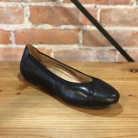 Vionic Caroll – Linns Shoes