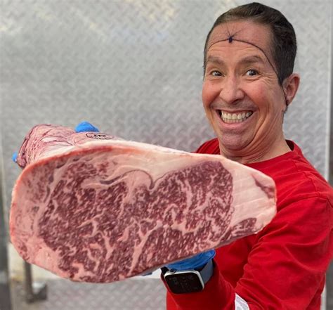 Вагю (Wagyu): Особливості, Історія та Секрети Стейків за $7000/кг