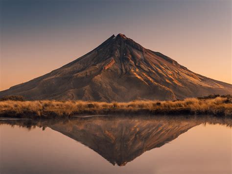 wallpaper volcano peak reflection hd widescreen high definition