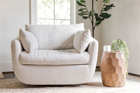 51 Comfortable Reading Chairs To Help You Get Lost In Your Literary ...