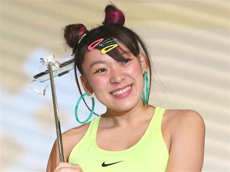 フワちゃん「志らくも貼ってきたよ！」グッとラック！最終回、爆笑衣装で登場/芸能/デイリースポーツ online
