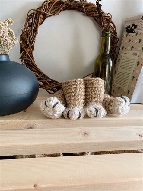 Кошачьи лапки вязанные крючком | Рукоделие, Стул, Корзина