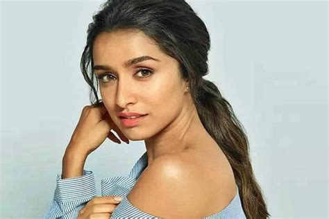 shraddha kapoor biography age height weight wiki family