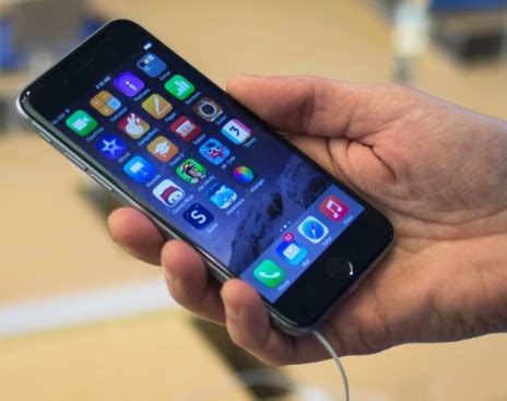 Apple заработала больше всех на продаже смартфонов в России | Republic