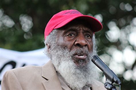 Dick Gregory Sitater Dick Gregory Social Satirist, Teacher, Activist