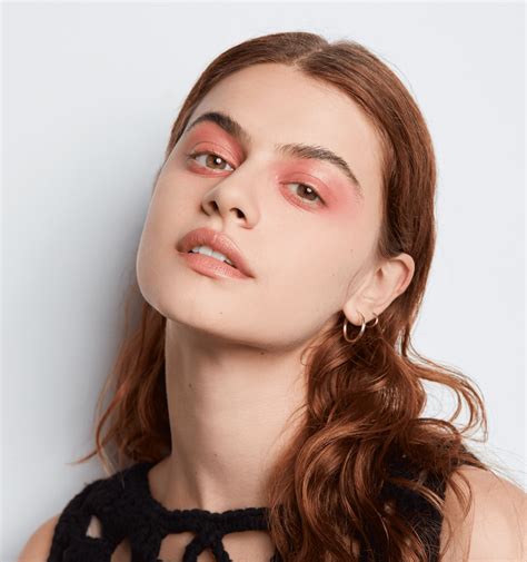 Тональная основа Studio Fix Fluid SPF 15 Foundation | MAC cosmetics Russia