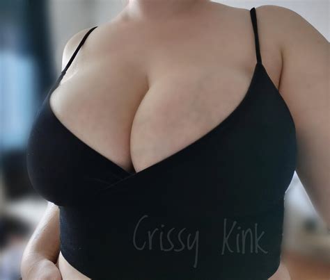 I love this top. My boobs look amazing in it 🥵😜 | Scrolller