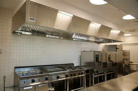 Nouvelle gamme de HOTTES pour grandes cuisines | ATIB
