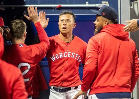 rob refsnyder  join boston red sox outfielder
