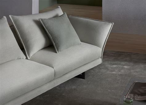 Zaza Sofa - King Living
