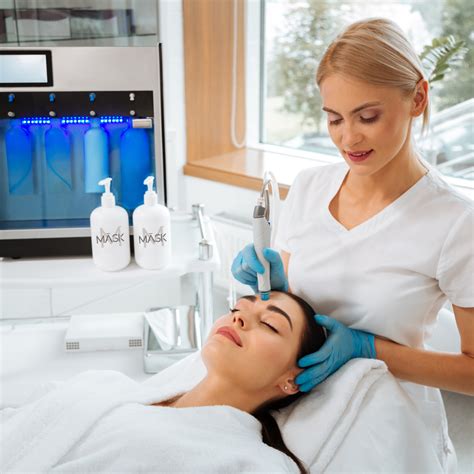Why Spas Should Use This Sheet Mask After Your HydraFacial | Mask Skin Care