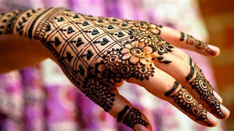 Bharwa Mehndi Design