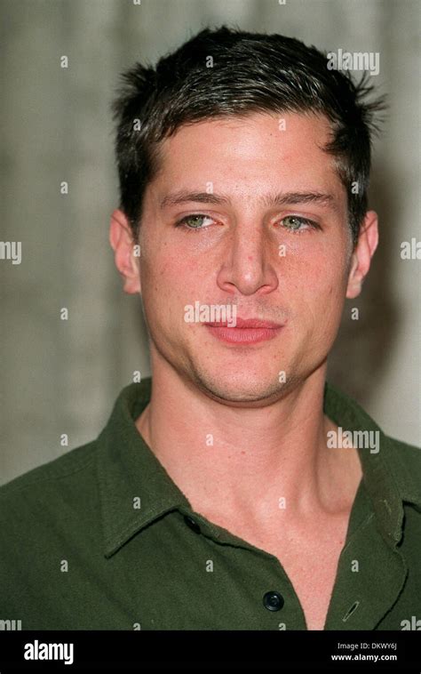 Simon Rex