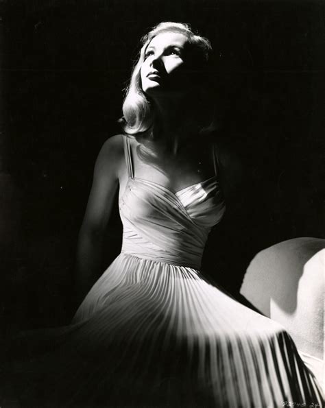 Classic Hollywood #54 - The Beautiful Veronica Lake - 1940