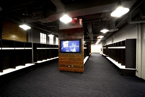 Notre Dame Stadium - Football Locker Rooms - Division6 | Detroit