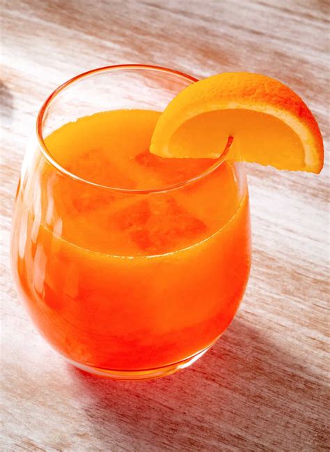 Orange Sunrise Mocktail - HowdyKitchen