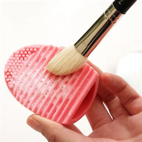 Makeup Brush Cleaning Tool - Beauty Worx